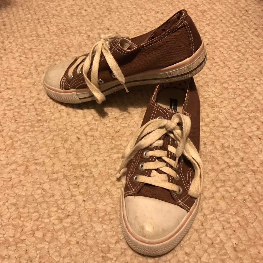 Brown and pink converse-style tennis shoes